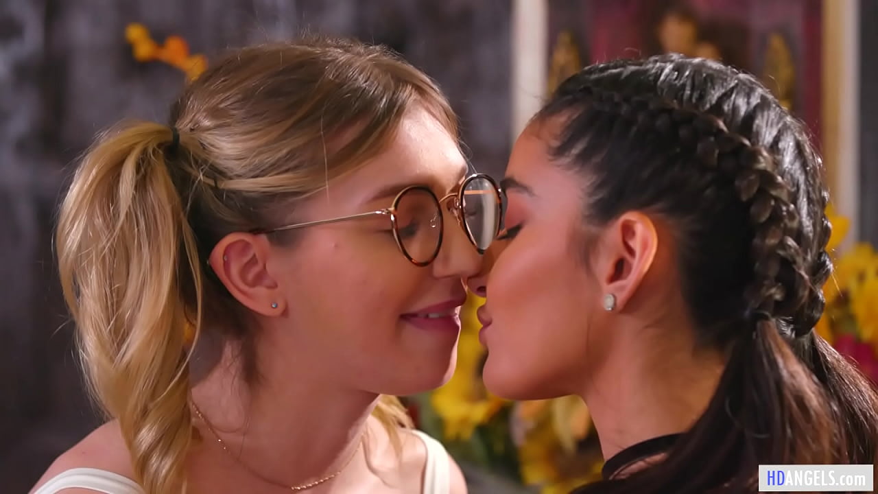 mackenzie moss lesbian - extreme handjob bdsm flogging videos