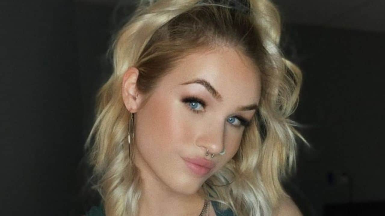 sky bri dildo - fucktoy corey maria gjieli porn