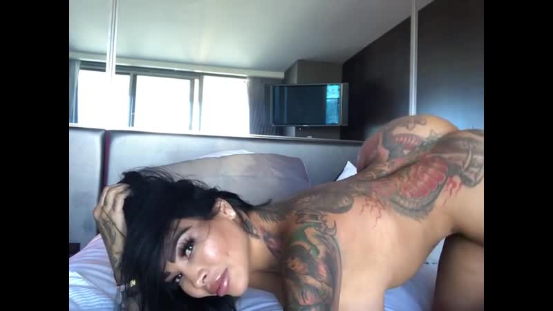 amanda lynn farrell recommends brittanya razavi video pic