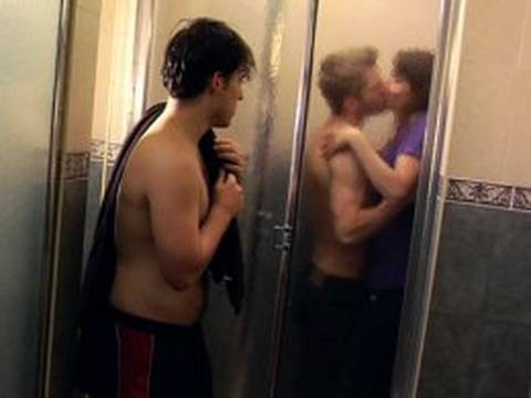 Coed Shower Video line eskorte