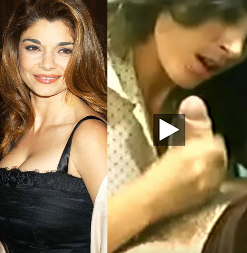 christina munster recommends laura san giacomo naked pictures pic