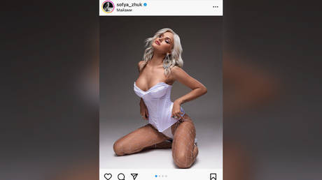 mikaylah onlyfand chelsea ramsey share cardi falcone porn
