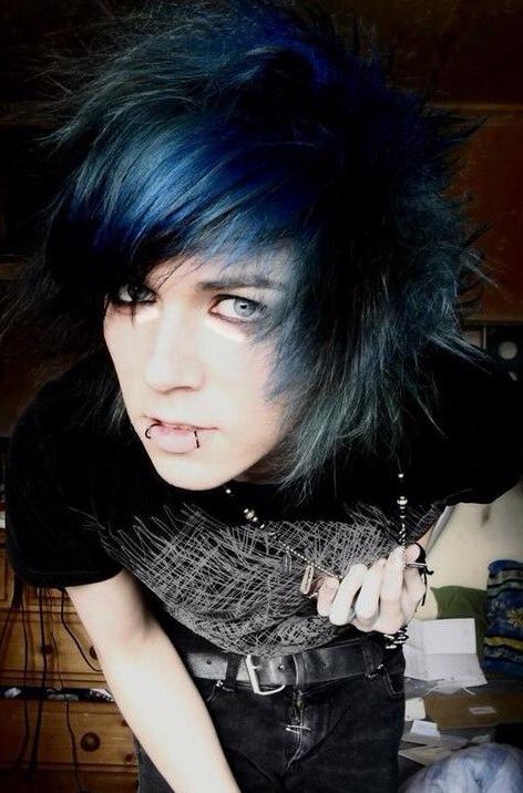 don hevey recommends emo guys with black hair and blue eyes pic