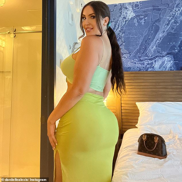 danielle alexis porn lizardo blog danielle alexis porn
