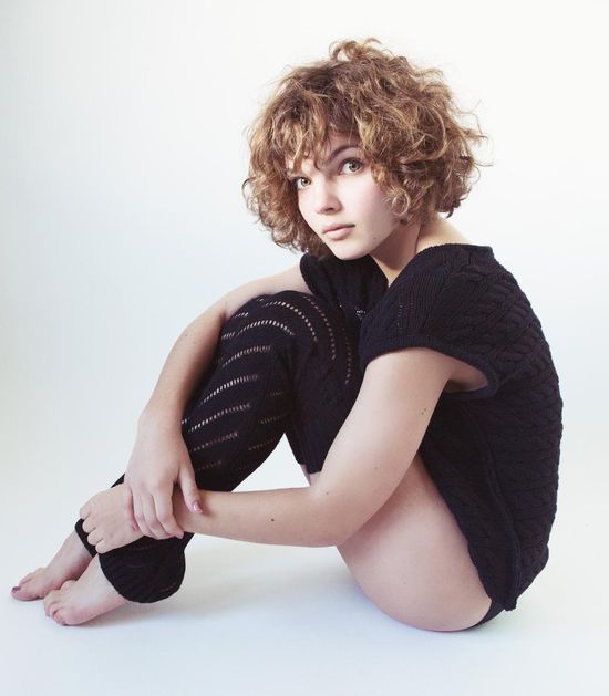 Camren Bicondova Hot dragon nudity