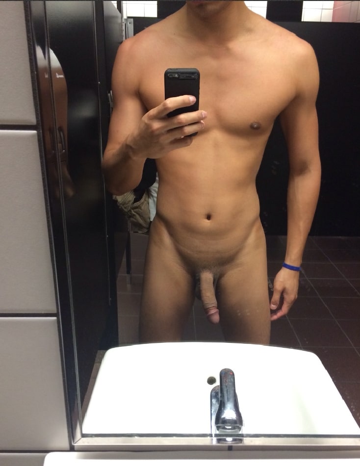 chris pfeifle add mirror naked men photo