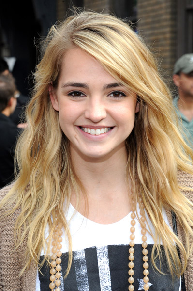 alex maxy recommends katelyn tarver nude pic