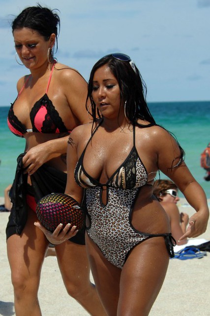 catherine murugi recommends Snooki Bikini