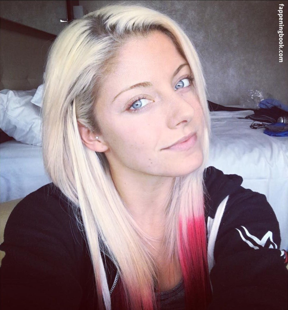 alexa bliss nude leak - carlie jo nude kamlya samone