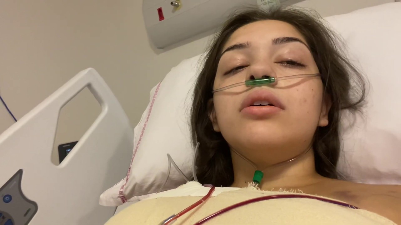 Hariel Ferrari Porn bookworm bitches ariel samar recommends Hariel Ferrari Porn