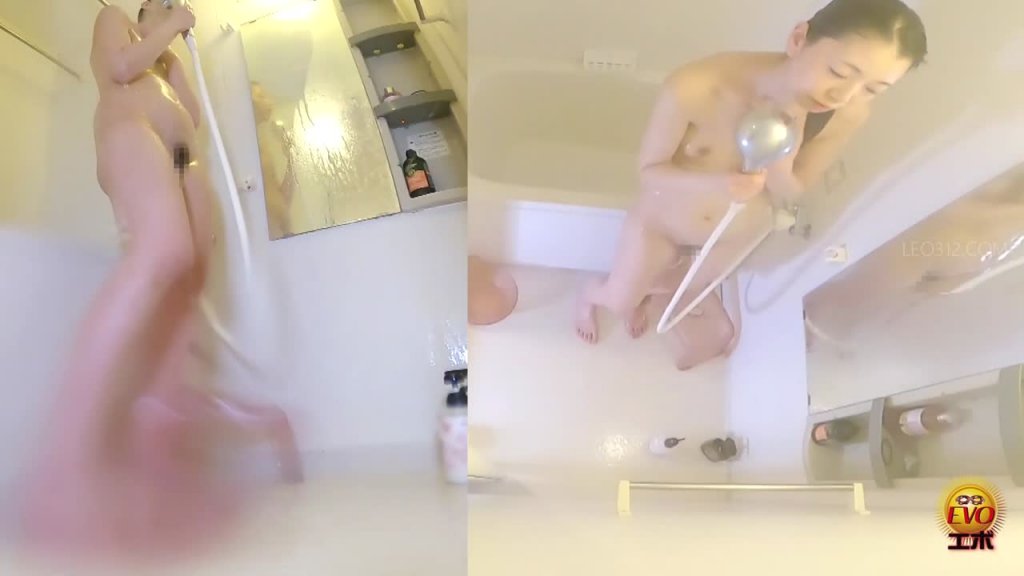 dean lokken recommends Hidden Camera Bath Video