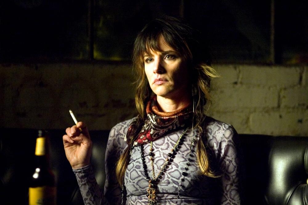 juliette lewis smoking