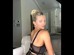 cassandra carnes recommends Lindsey Pelas Onlyfans Leaks