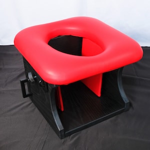 chris scovill recommends queening stool pic